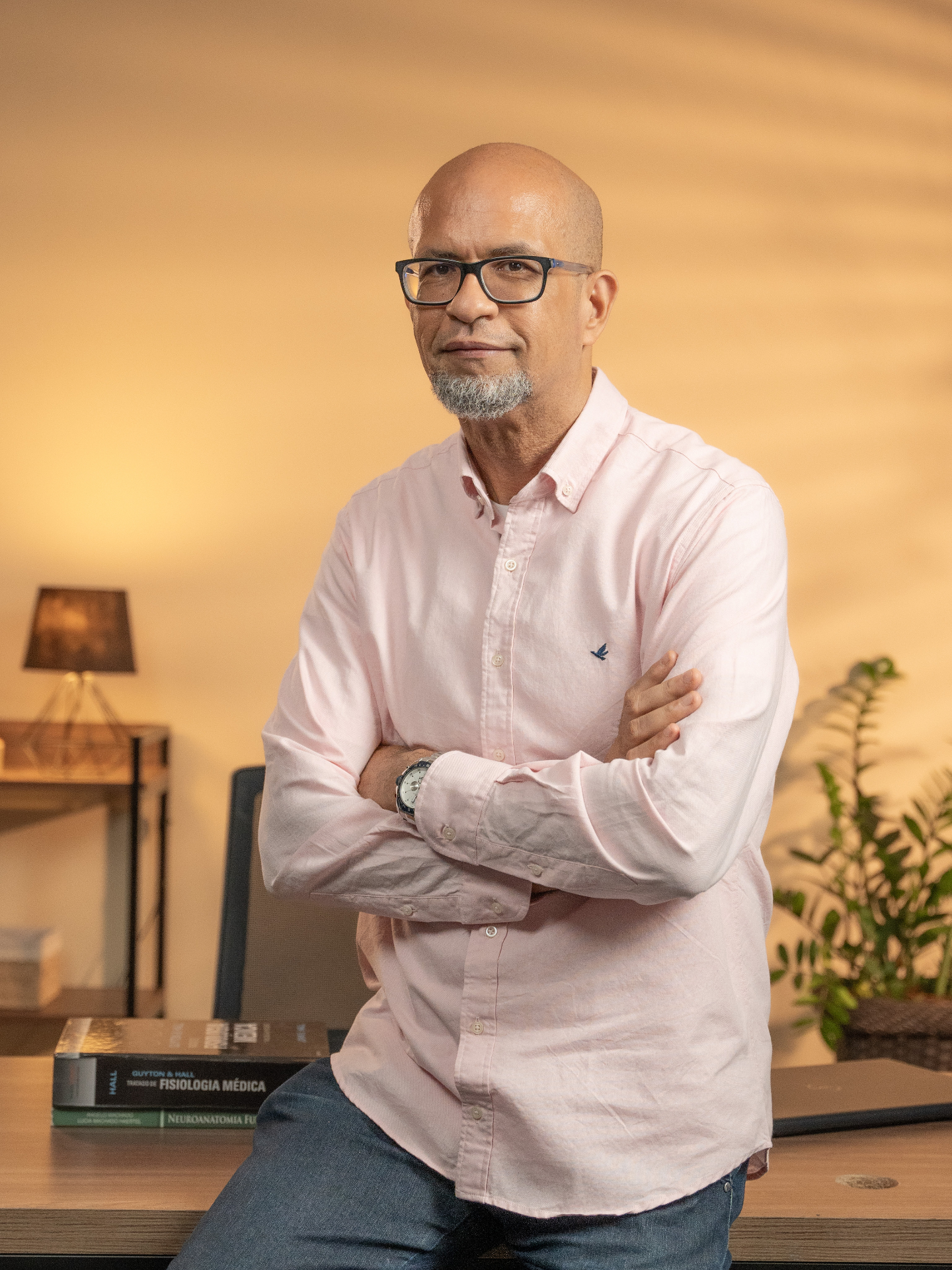 Dr. Noé Alvarenga